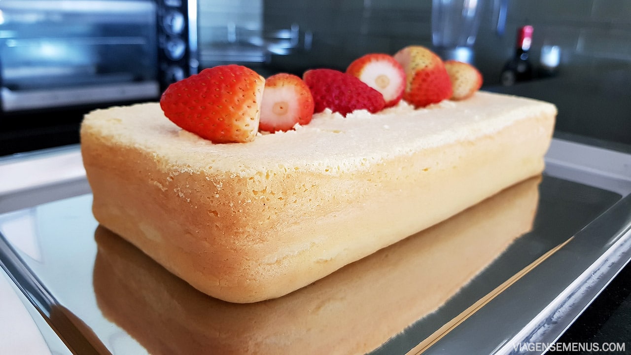 Receita de bolo de coco cremoso