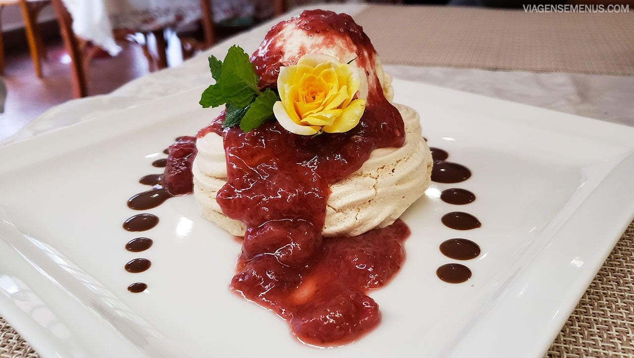 Travoletta - onde comer em Pedra Azul, restaurantes imperdíveis