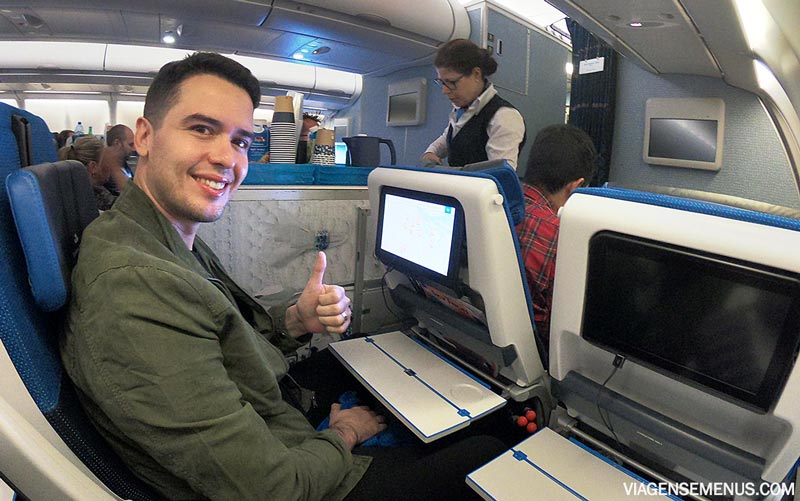 Como é voar de KLM - Voo direto de Fortaleza para Amsterdã - aproveitando o entretenimento a bordo