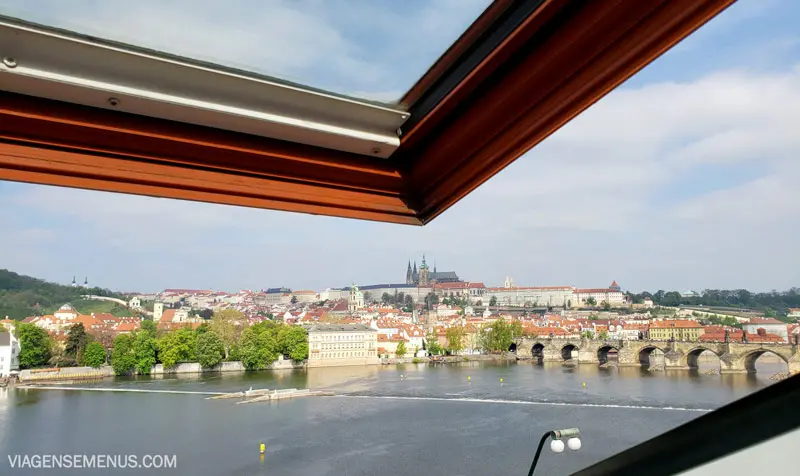 Hotel romântico em Praga - vista da janela do quarto do Hotel Leonardo, para o Castelo de Praga