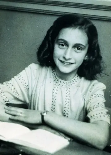 Retrato Anne Frank