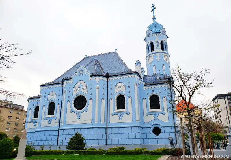 Atrações em Bratislava - Igreja Azul / Blue Church