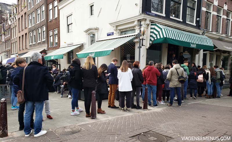 Winkel 43 Amsterdam - fila para entrar