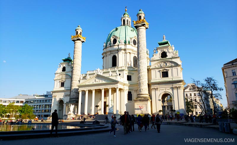 Karlskirche, Viena
