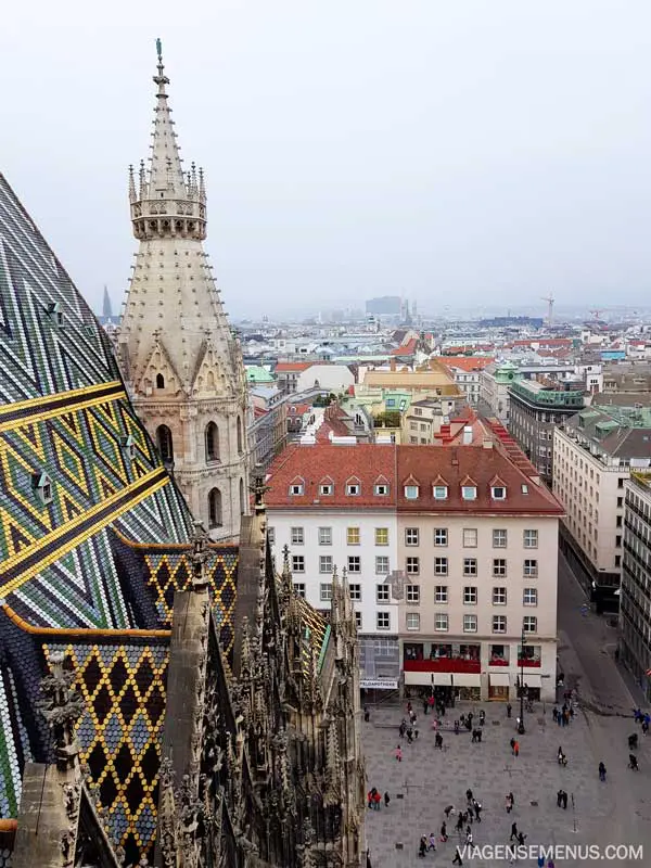 Centro de Viena visto do alto da Catedral de São Estêvão