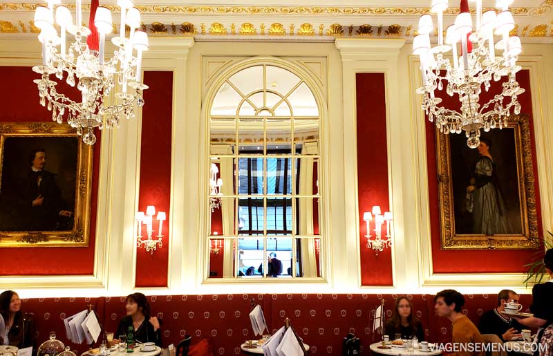 Viagem para Viena - salão do Café Sacher
