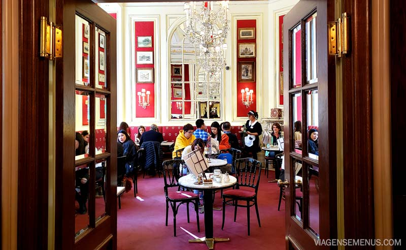 Viagem para Viena - salão do Café Sacher