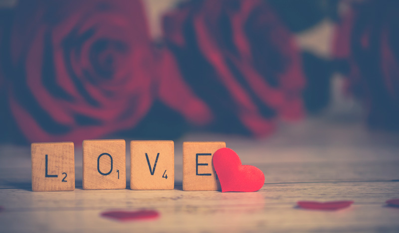Ideias para comemorar o Dia dos Namorados à distância - imagem Love