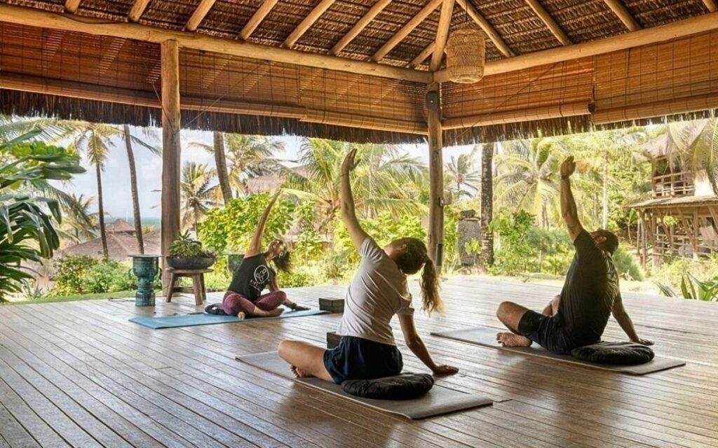Hotel Filha da Lua, em Pipa, RN - hotel de luxo e ecossustentável - aula de yoga