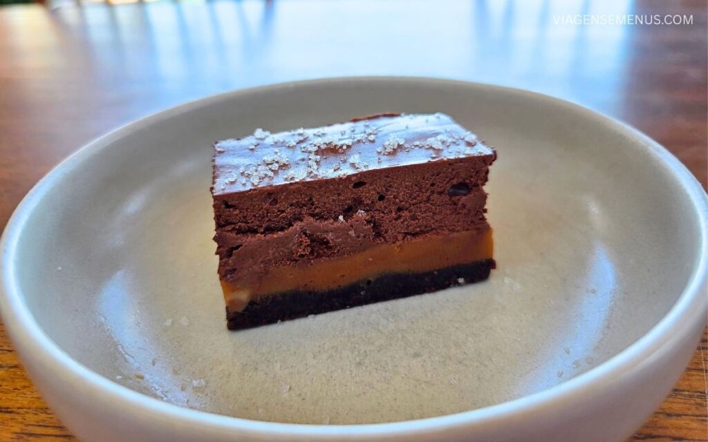 Hotel Filha da Lua, em Pipa, RN - hotel de luxo e ecossustentável - restaurante Filha da Lua