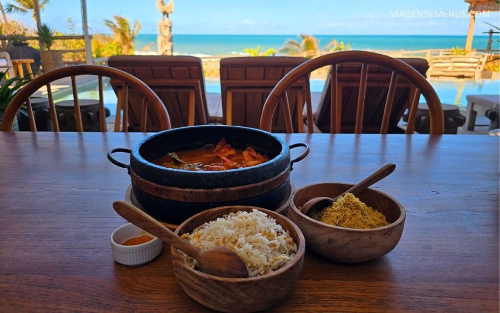 Hotel Filha da Lua, em Pipa, RN - hotel de luxo e ecossustentável - restaurante Filha da Lua